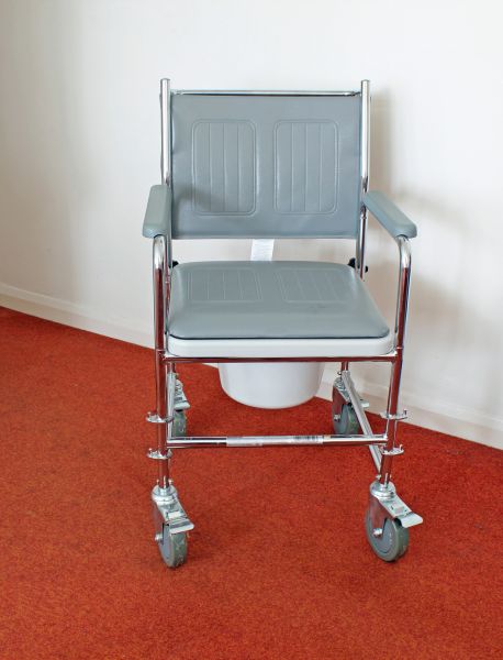 Commode Replacement in Sugar Land